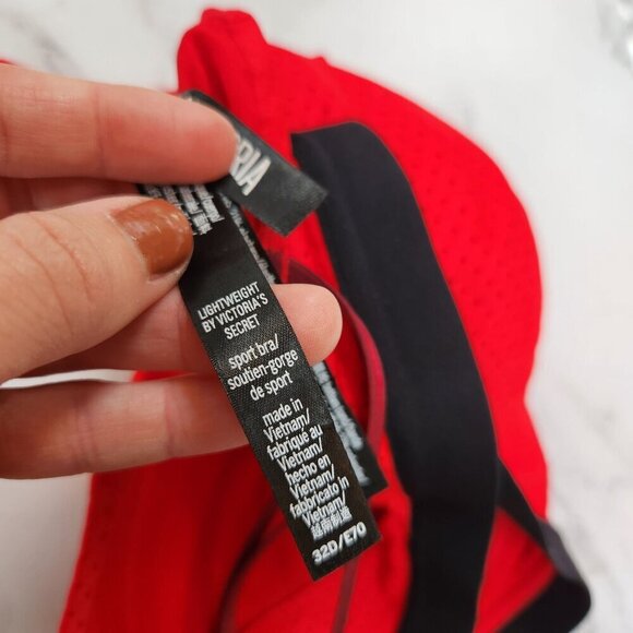 Victoria's Secret Victoria Sport Red Sports Bra Lightweight Strappy Back 32D - Picture 7 of 7